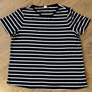Old Navy Black and White Striped T-Shirt